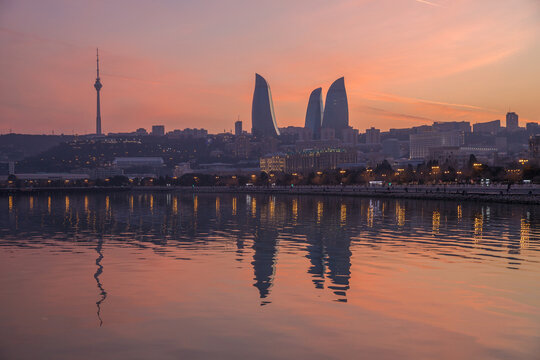08.03.2025, Baku, Azerbaijan, sunset on the embankment