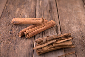 Large sticks of beautiful fragrant cinnamon