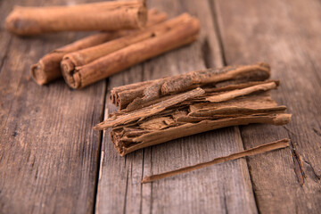 Large sticks of beautiful fragrant cinnamon