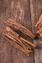 Large sticks of beautiful fragrant cinnamon