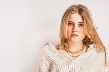 Junge Frau, natürlich, blond