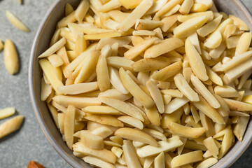 Organic Raw Blanched Slivered Almonds