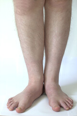 男性のひざ下２