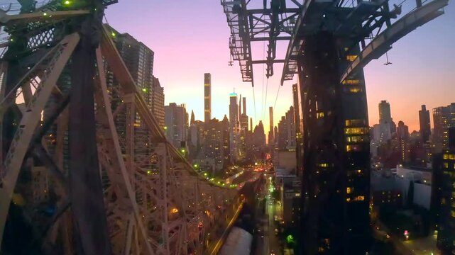 Roosevelt Island Tramway, Roosevelt Island to Manhattan, Queensboro Bridge,Sunset