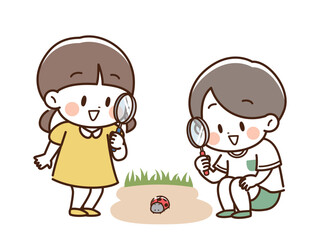 虫眼鏡_テントウムシを見るこども