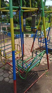 simple swing in the park