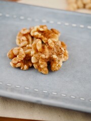 신선한 유기농 견과류 호두 