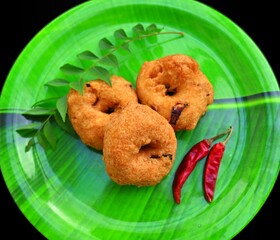 Vada, medu Vada, popular South Indian traditional snack 