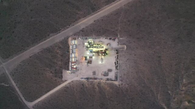 Drone shows from above the fracture set in Vaca Muerta.