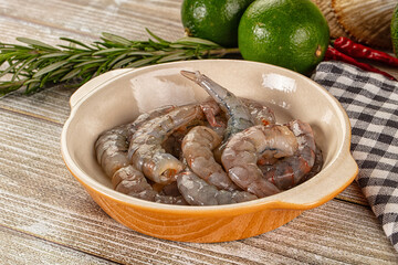 Raw peeled shrimp for cooking