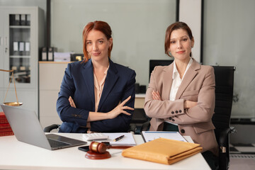 lawyer woman or judge welcome to consult with customers Legal and legal services.