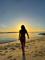Fototapeta premium girl on the beach