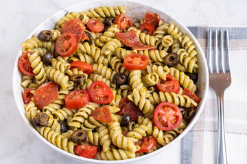 rotini pesto salad