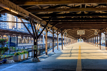 春の門司港駅　福岡県北九州市　Mojiko Station in Spring. Fukuoka Pref, Kitakyusyu...
