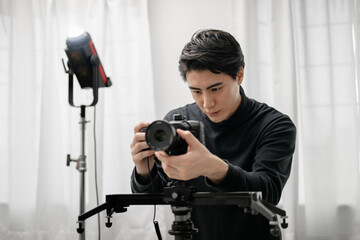 Obraz premium カメラマン スタジオ ライティング