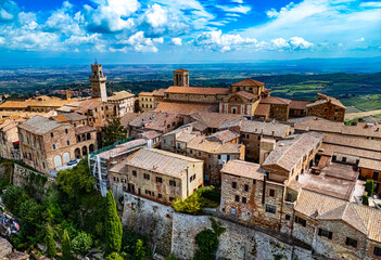 Naklejka premium Aerial view of Montepulciano,Tuscany, Italy