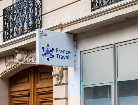 Bureau de France Travail, anciennement Pôle emploi  établissement public à caractère administratif chargé de l'emploi, Paris, France