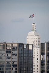 Edifício e 
Bandeira de São Paulo, Brasil