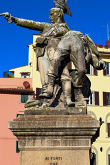 Obraz premium Denkmal für die Gefallenen der Schlacht von Mentana auf der Piazza Mentana in Florenz