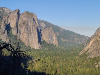 View of Yosemite Valley from the Four Mile trail