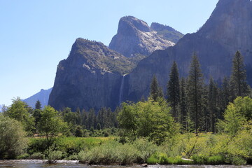 Bridal Veil Falls in Yosemite National Park, California
