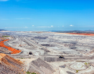 D Mine Arthur close Two trucks © Taras Vyshnya