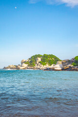 Obraz premium Stunning Coastal View of Tayrona Park, Santa Marta, Magdalena, Colombia Under Clear Blue Sky