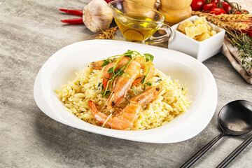 Italian pasta Orzo with prawn