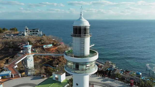 강원도 동해 논골담길, 묵호등대 겨울 풍경