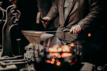 Kowal w pracy © rozentuzjazmowany