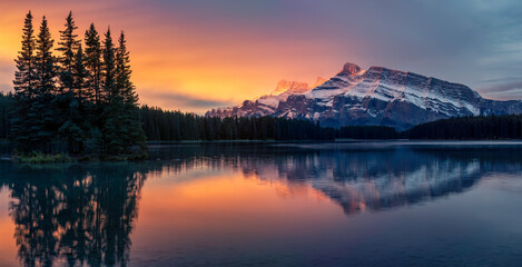 Banff National Park - Two Jack Lake sunrise on Mount Rundle - Canada