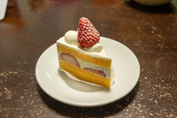 Delicious Strawberry Shortcake for White Day 2025 – A Sweet Homemade Treat Enjoyed with Family in Tokyo on a Cozy March Winter Day_49