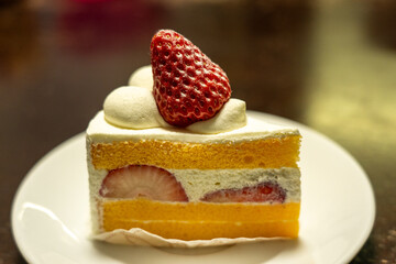 Delicious Strawberry Shortcake for White Day 2025 – A Sweet Homemade Treat Enjoyed with Family in Tokyo on a Cozy March Winter Day_18