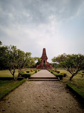trowulan sites