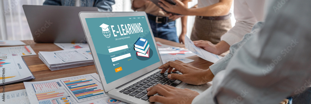 Leinwandbilder e-learning website with brisk sofware for student to study online on the internet network