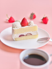 いちごショートケーキとコーヒー