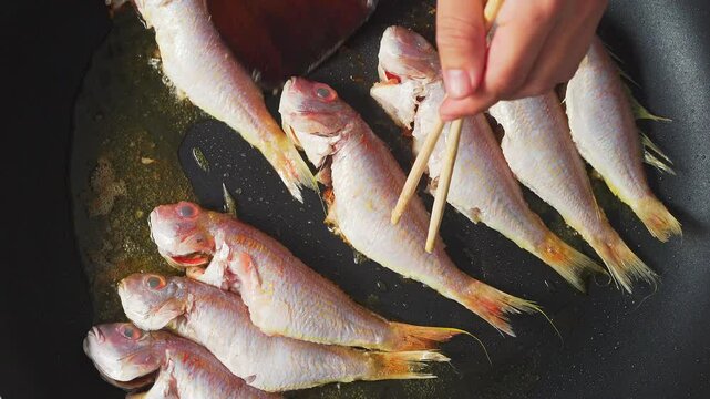Braised golden thread fish cooking process