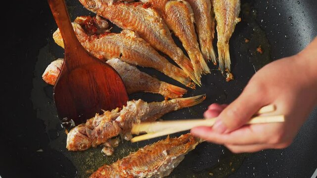 Braised golden thread fish cooking process