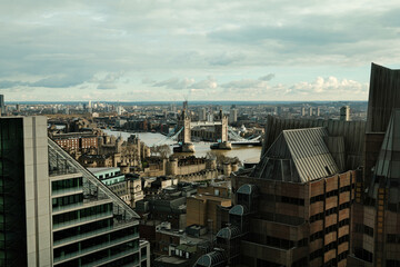 Fototapeta premium View of London Bridge from skyscraper