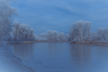 Frostiger Tag an der Isar Deutschland