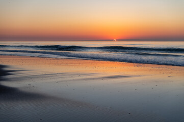 Ocean Sunrise (sun on right)