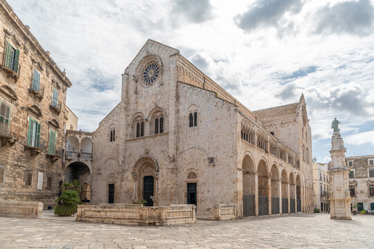 Exceptionnelle Concattedrale di Maria Assunta, &agrave; Bitonto, dans les Pouilles, Italie