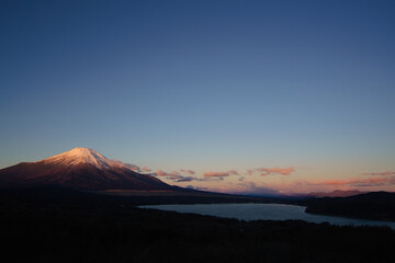 朝の富士山