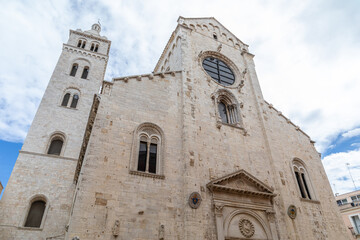 Façade de la Cattedrale di Santa Maria Maggiore, à Barletta, dans les Pouilles, Italie