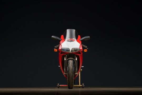 Portland, OR, USA
March 15, 2025
Ducati 916 