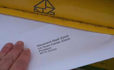 Steuern fristgerecht einreichen per Post an das Steueramt von der Stadt Zürich, Steuererklärung...