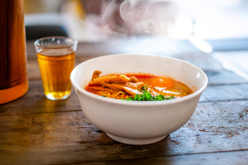 ラーメンを食べる 