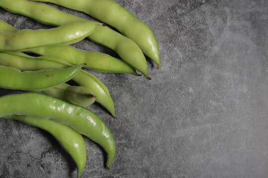 habas vainas frescas verdura 