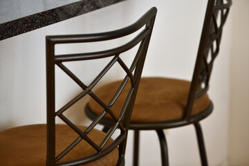 Modern Metal Chair with Geometric Crisscross Backrest