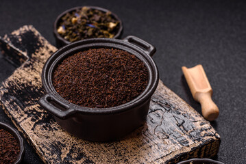 Black tea dry crushed in bowl